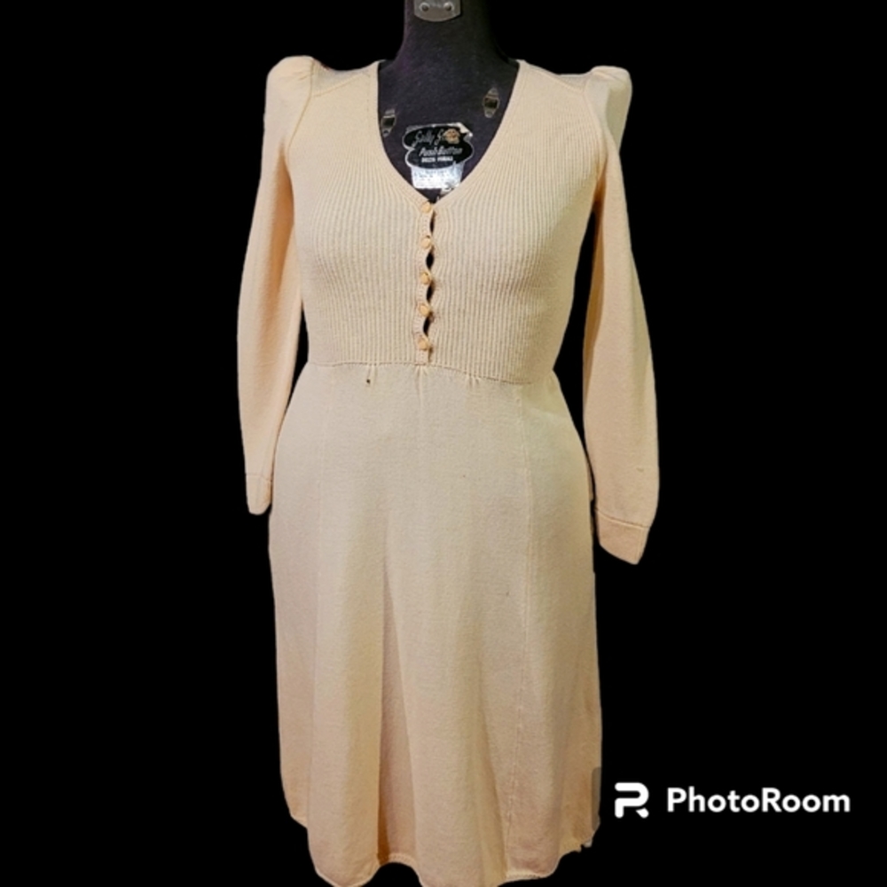 Vintage 1960s St. John for Saks Fifth Avenue Cream Sweater Dress